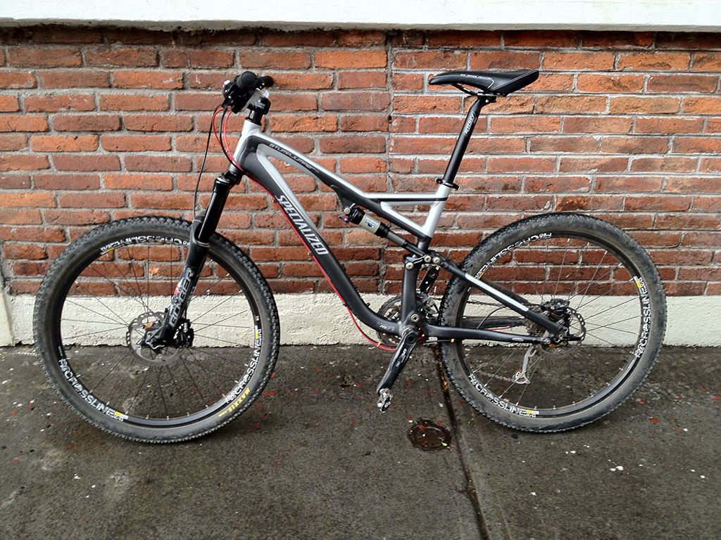 This is how the Stumpy finally ended up. Bomber TST2 Air, Crossline wheels, and XT groupset