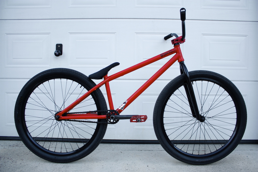 Capital 26! Ns bar &amp; fork, mavic rims, cult cranks etc.. 10,5kg
