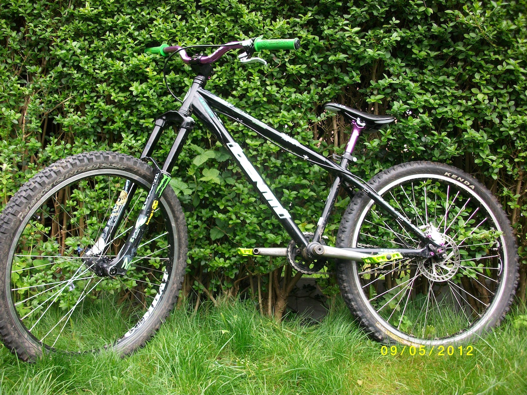 Identiti 666x With Nookie Handlebars Gusset grips Crankarms and Stem Hope c2 rear brake, Halo Combat rims on Hope hubs Marzocchi drop offs dmr Tilt seatpost dmr void slim saddle with anodised bolts perfect dirt jumper!