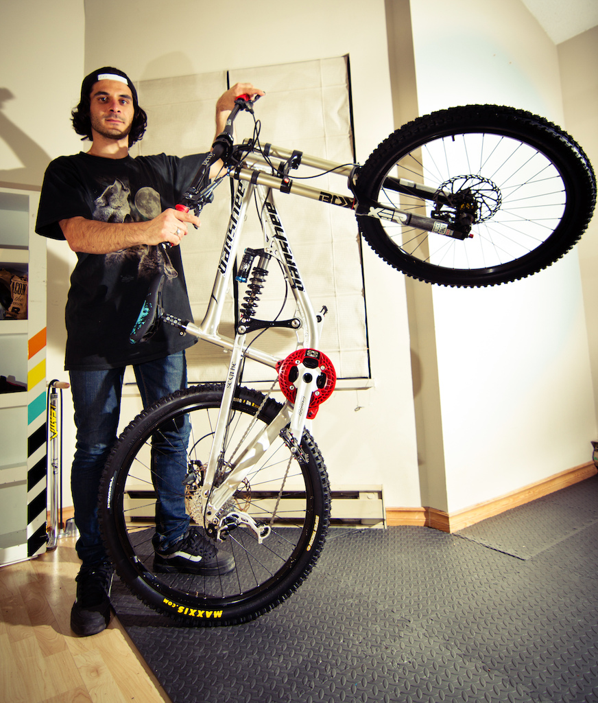 here the story of a world class BMXer who decided to go to BC to spend some time on his banshee Scythe....