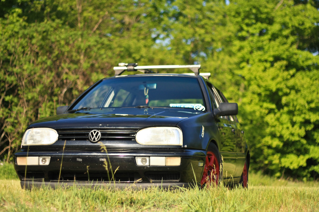 Newish and improved Volkswagen Golf! Now with moar low and tiny-er wheels!
