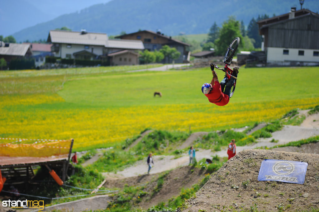 Yannick Granieri did flip barspin