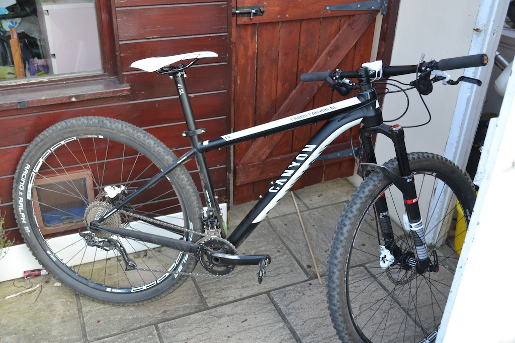new saddle on the 29er as i didnt get on with the Kurve. gone with a selle italia SL XC (angle needs sorting though).