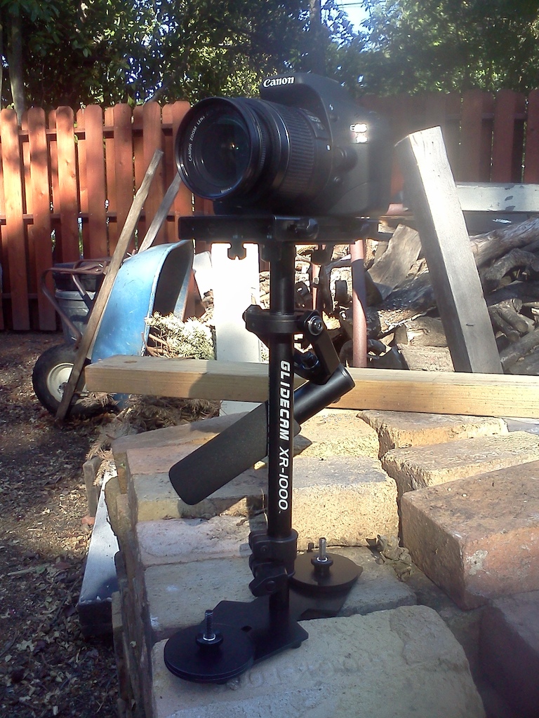 canon t2i
glidecam xr 1000
18-55mm lens
vids going to be crazy!