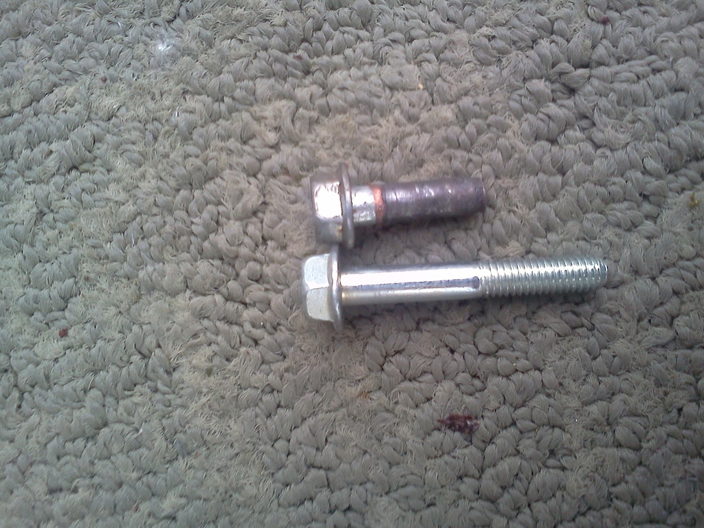 Broken bolt compared to regular bolt