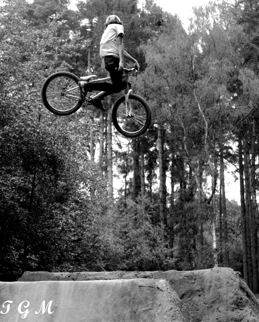 Dylan who is 13 and sponsored by identiti sending out a massive whip/bar hump! he seriously has balls.