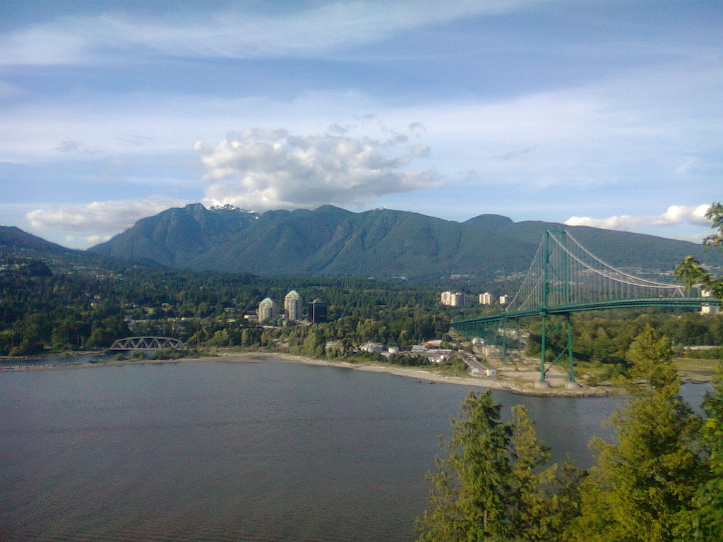 Lions gate bridge view from prospect point
