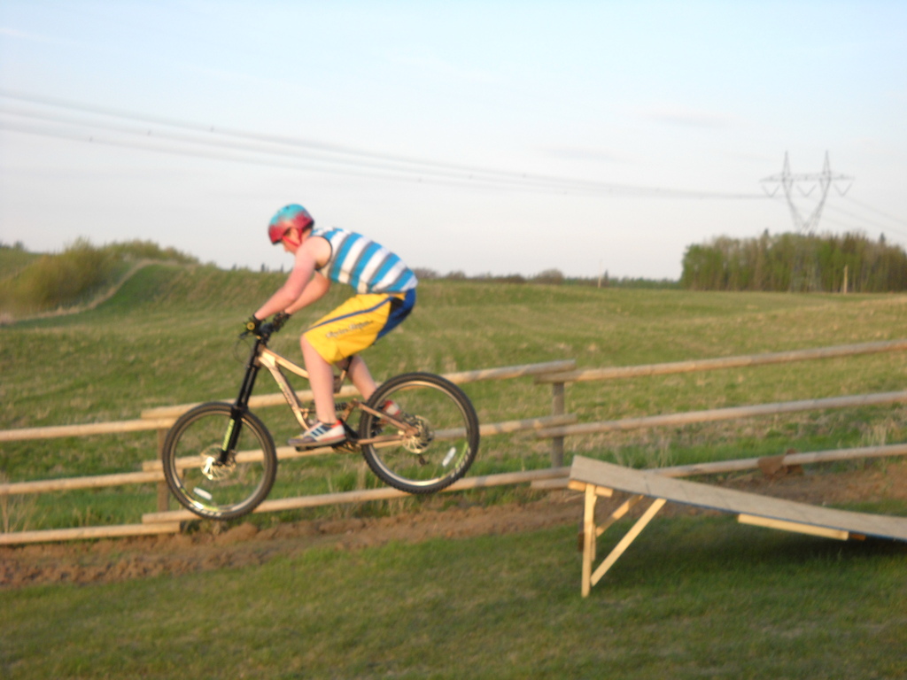 my norco atomik just hitting some jumps