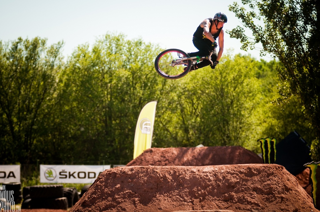 The Leader took home great 2nd spot at Balaton Bike Fest 2012! Also check his new build on Two6Player!