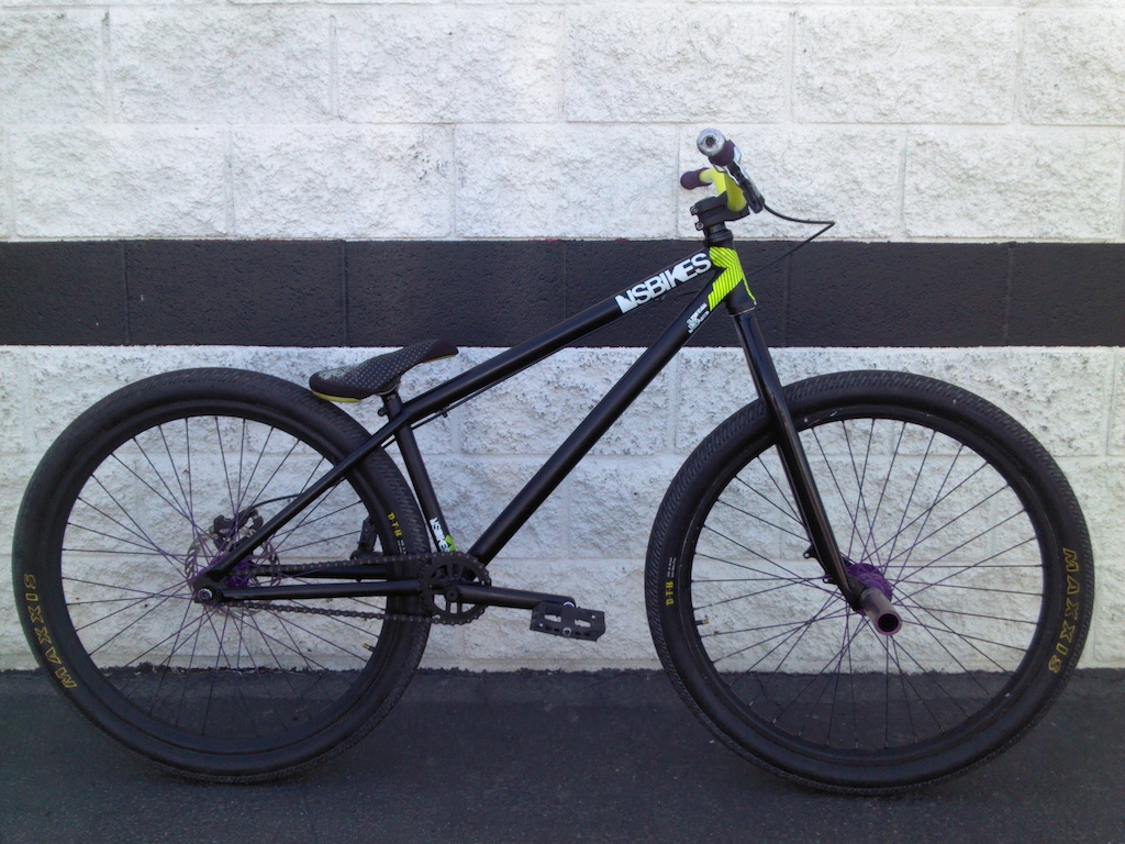 Matching stuff. Put a DTH in the back again after tearing my ITS tire. Front hub is now purple like the rear, and NS bars back on cause the tweets were too tall. 24.95LBS. Never thought id ever have a bike that was less than 25lbs.