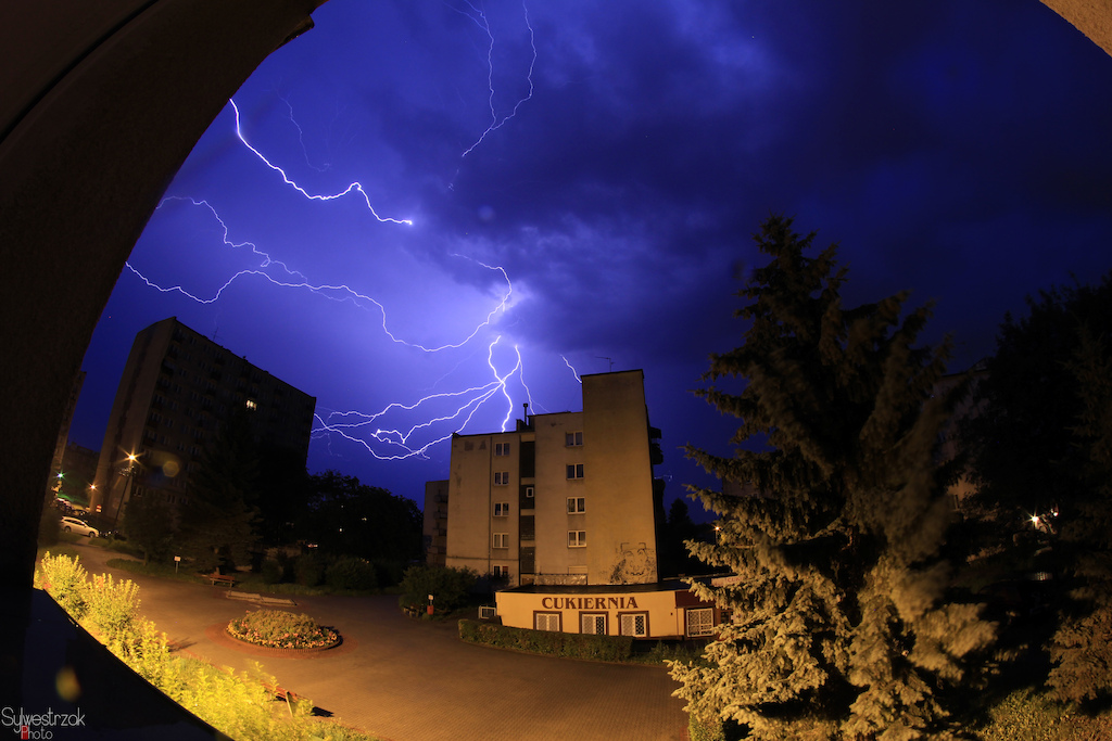 After a 1,5h fight against the element and asking Zeus for help i finally got my effect. I think it was worth trying. : )
Photo by : Sylwestrzak(me).