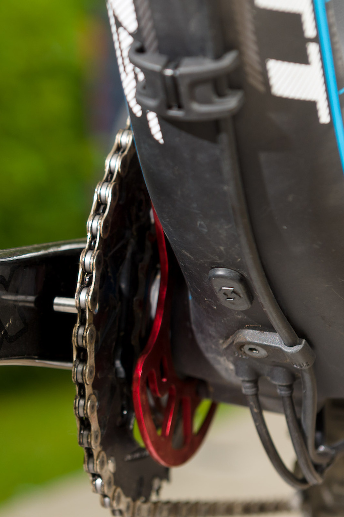 2013 Scott Genuis - Chain guide