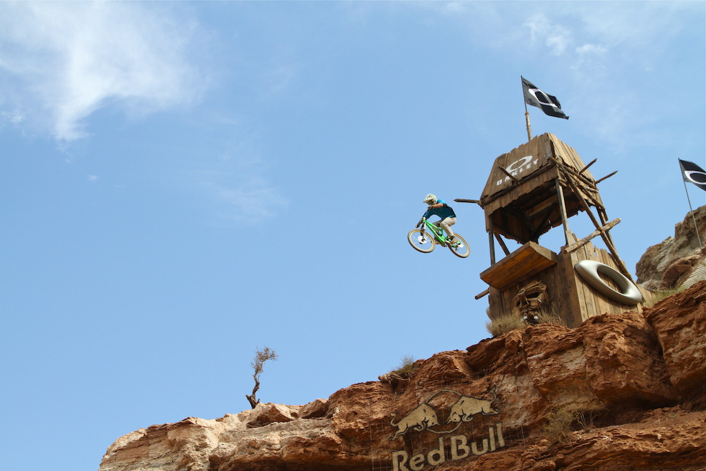 Yannick hits the HUGE Oakley drop during Rampage 2010