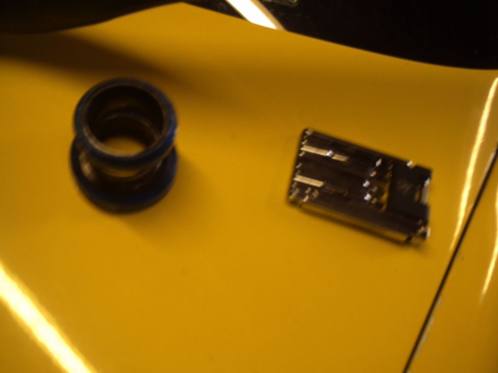 fca pig and a multitool for offroad