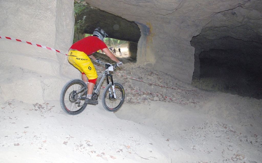 full speed down the cave

Race hosted by: SubZero and Fanatic
Location: Rakovac, Serbia