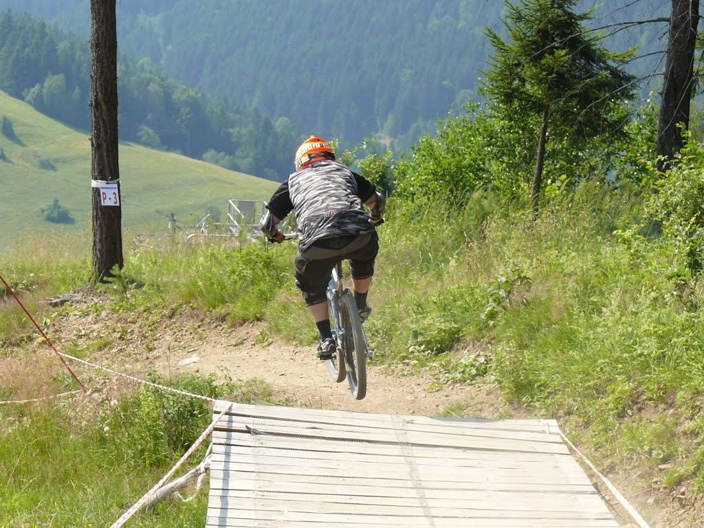 Dh Racing