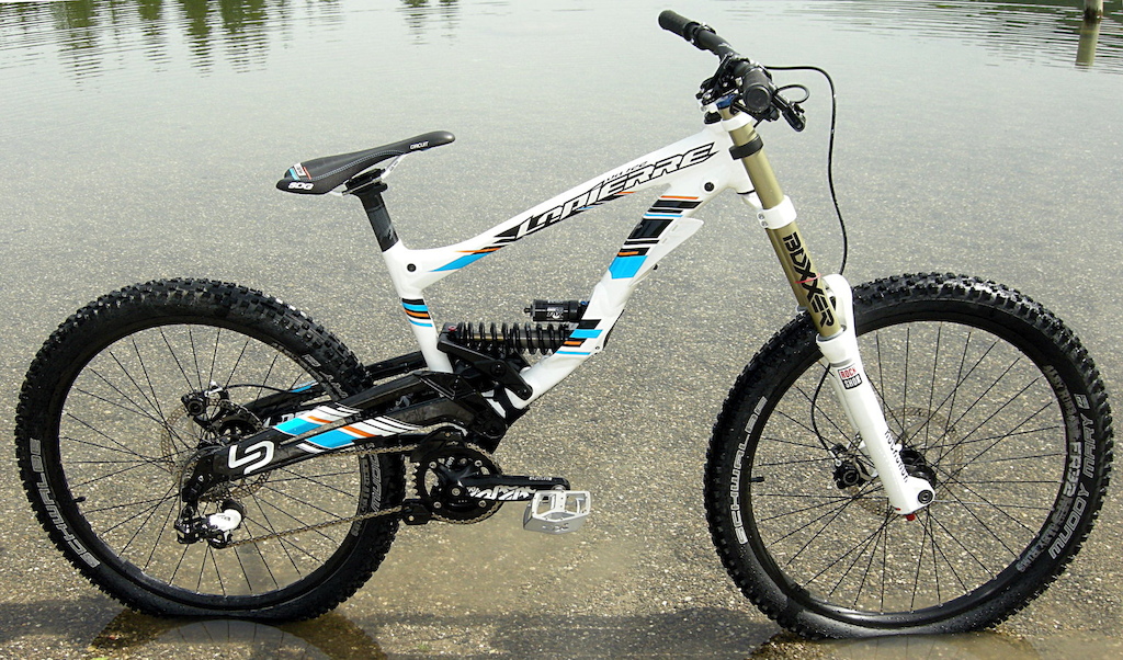 Lapierre 2013 DH 722 side shot