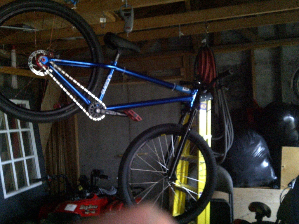 Frame: 2012 Octane One Void 3.0;
Fork: 2006 DJ Urban;
Controls: Stolen BMX stem, Fireeye Calibar 3” rise bars, ODI Longnecks;
Headset: FSA Impact;
Brake: Avid BB7, Speed Dial 7 Lever, 140mm rotor;
Drivetrain: FSA 22mm spindle, Redline Euro bb, WTP Supreme 25t, KMC K710;
Front Wheel: Octane One 20mm hub, EX721, Specialized Compound Control 2.2;
Rear Wheel: NS Coaster Pro SS, EX721, Specialized Compound Control 2.0, chain tug;
Seatpost: Alienation 27.2mm;
Seat: Salt Plus Fat