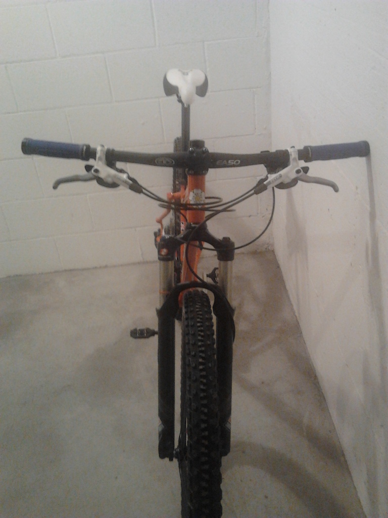 On-One Inbred 29er w/ RS Reba fork, mixed SRAM/Shimano transmission, Elixir brakes, Fulcrum wheels