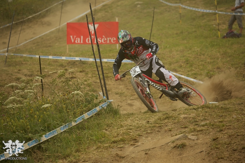 quali with flat tire