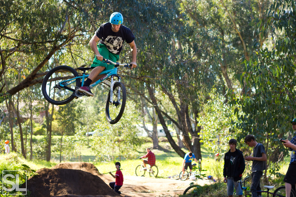 Dirt Jump Jam for How WA Roll