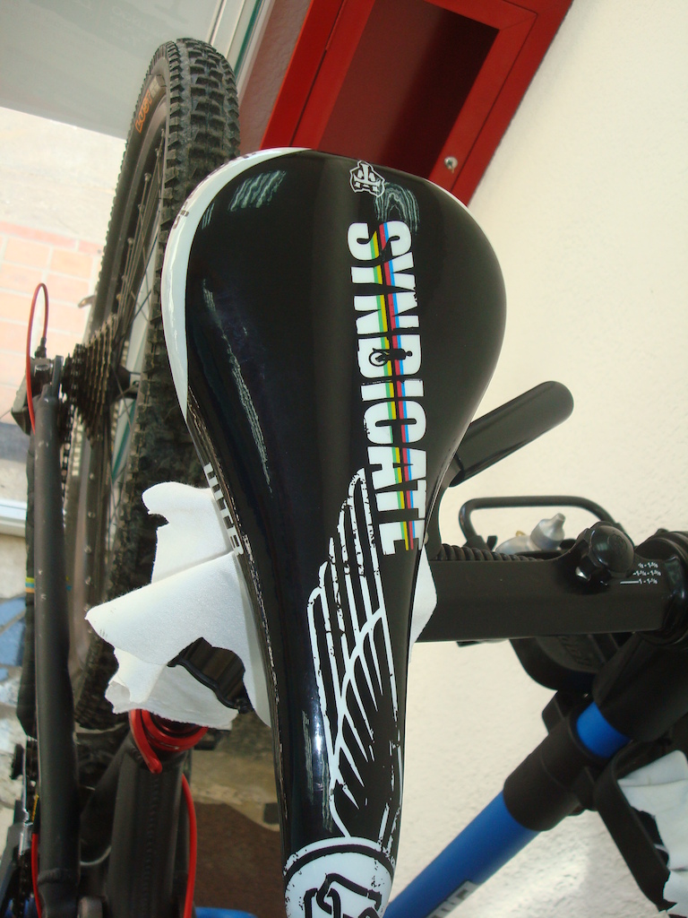 Se vende Santacruz Nomad talla M.