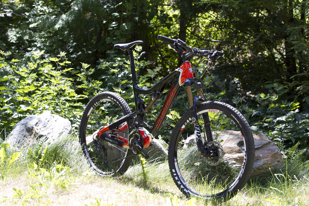 Santa Cruz Blur TRC
Ridden all of 200 yards on dirt.
$4500