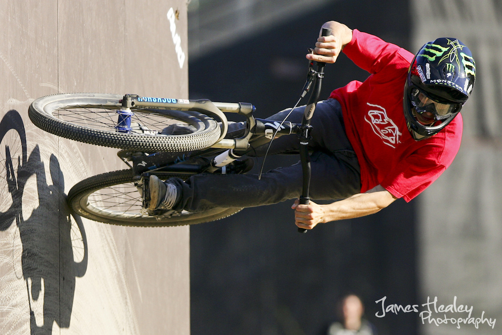 Mitch Ropelato rides the wall ride on the Dual Speed and Style course