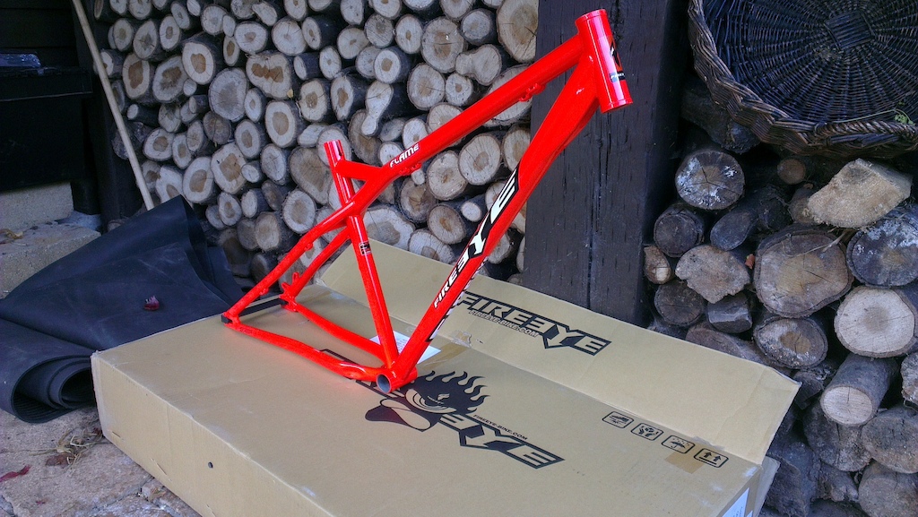 new Fire Eye - Flame xc bike frame 20/08/2012