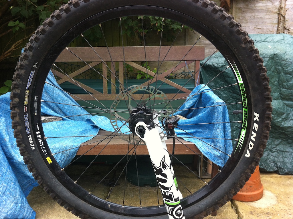 Front Wheel Mavic 521 on Hope Pro 2