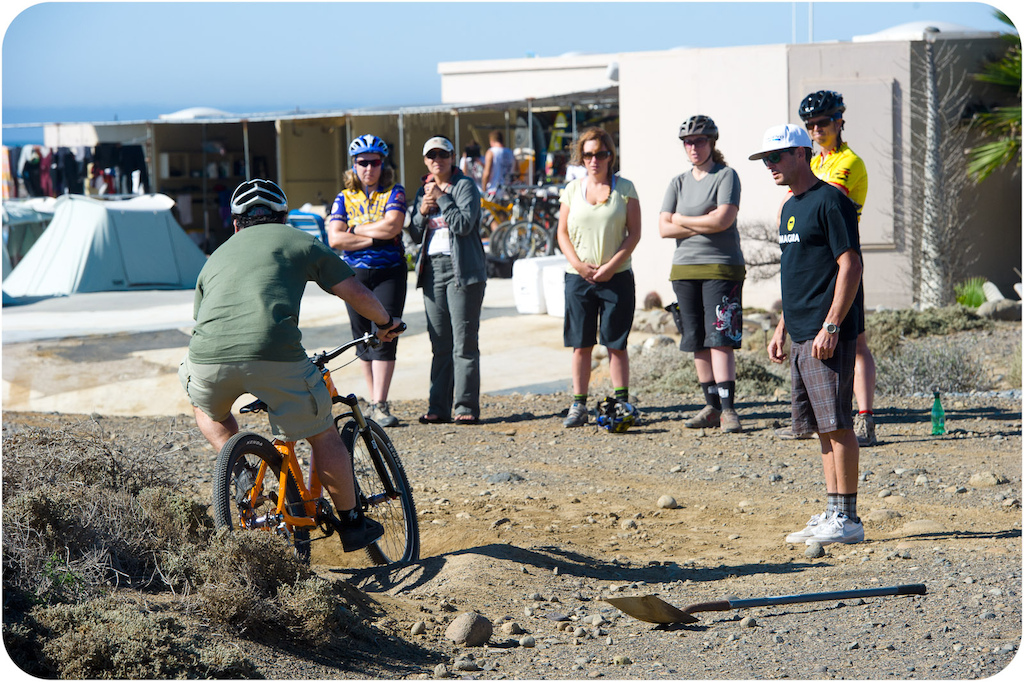 Brian Lopes teaches a pumptrack clinic at the Solosports camp at Punta San Carlos.