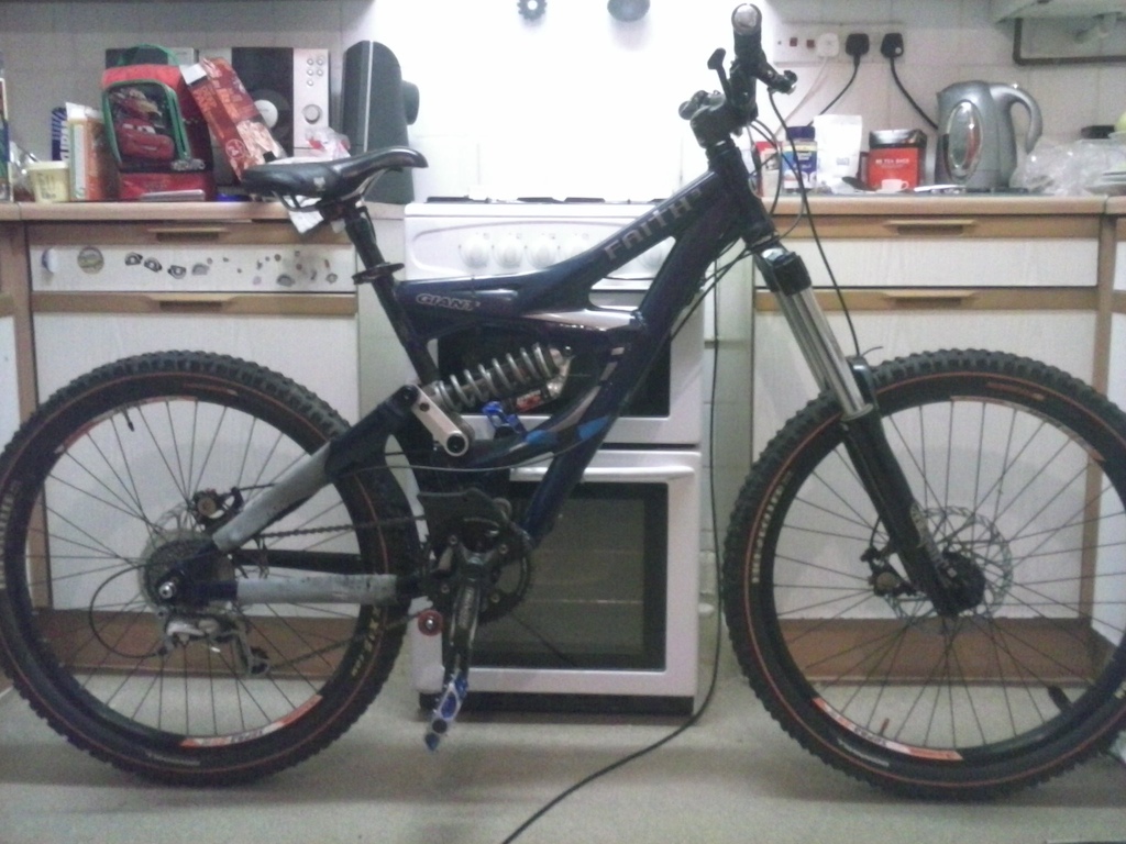 Some more upgrades. most notably the dpmain 318s, formula the one brakes, and specialized comand backlite seatpost.
