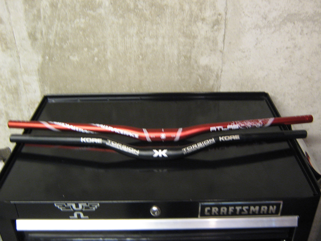 new 2013 race face atlas riser (285mm) rum red compared to old Kore torsion (210mm)