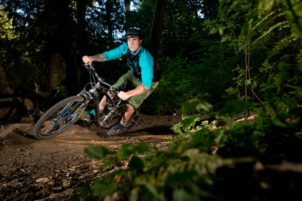  Cornering XC trails has rarely been as fun as aboard the Bandit. A lightweight bike combined with aggressive geometry make for a really good time.