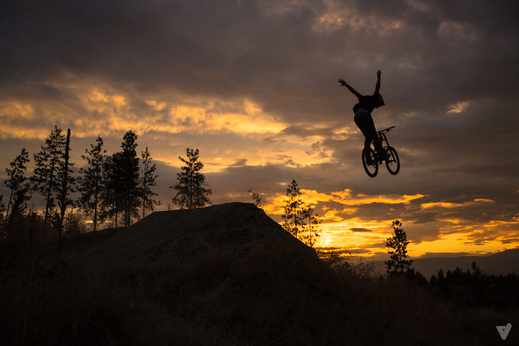 Huge stretched out no hander over the step down just as the sun fell behind the mountains.

Like us on Facebook! - http://facebook.com/VirtuMedia