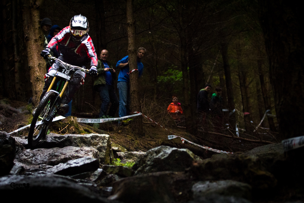 Brayton taking the win at the Help for Heroes race up at Hamsterly this weekend, pretty murky weather led to a rather dark track..