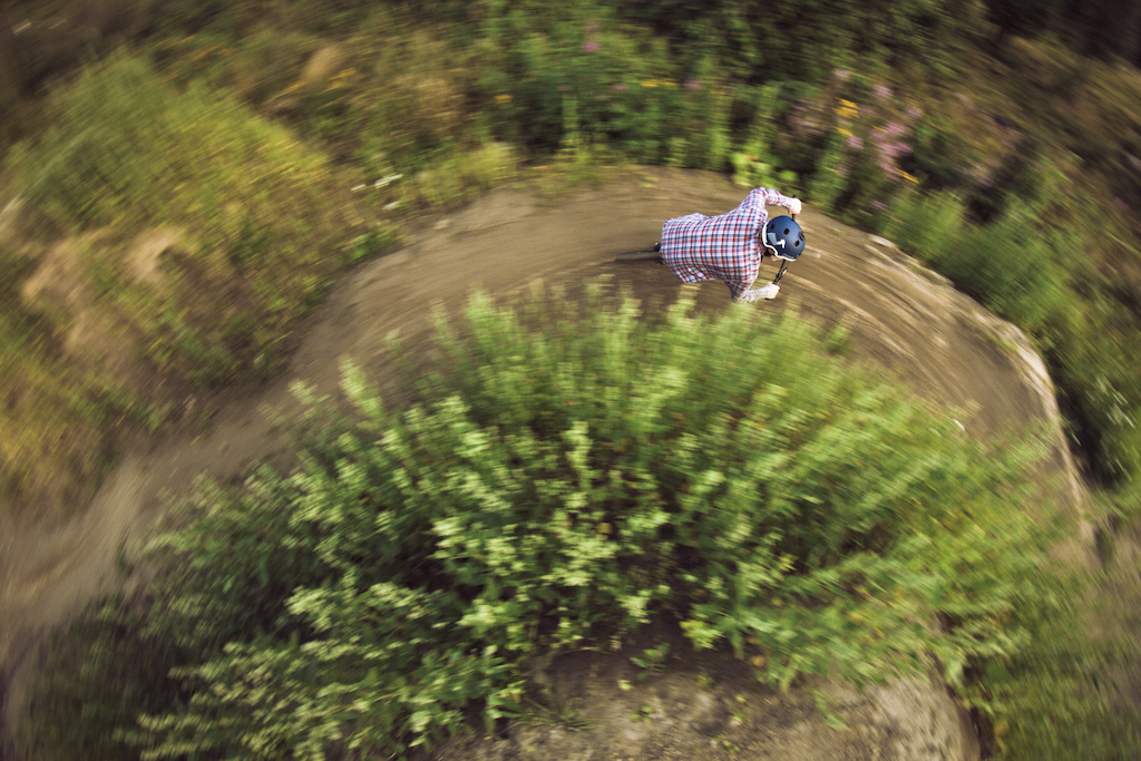 Railing the berms @Hafjell dirts