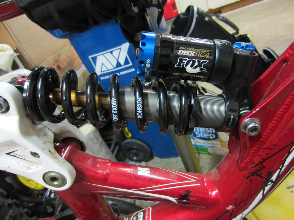 My new 2013 Fox DHX RC4 rear shock is ready for some trail bombin'