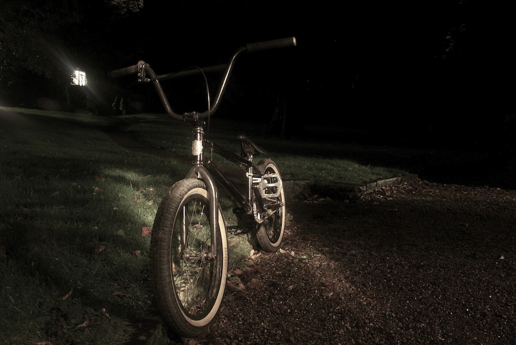 s&amp;m btm
s&amp;m pitch forks
fly montana bars
fly top load stem
united cranks
front wheel: odyssey vandero quadrant
back wheel:9t profile on a odyssey midway
profile 30t spline drive sprocket
prototype welgo pedals 
fit bike co seat, duo post
odyssey aitken tyres
fly brake