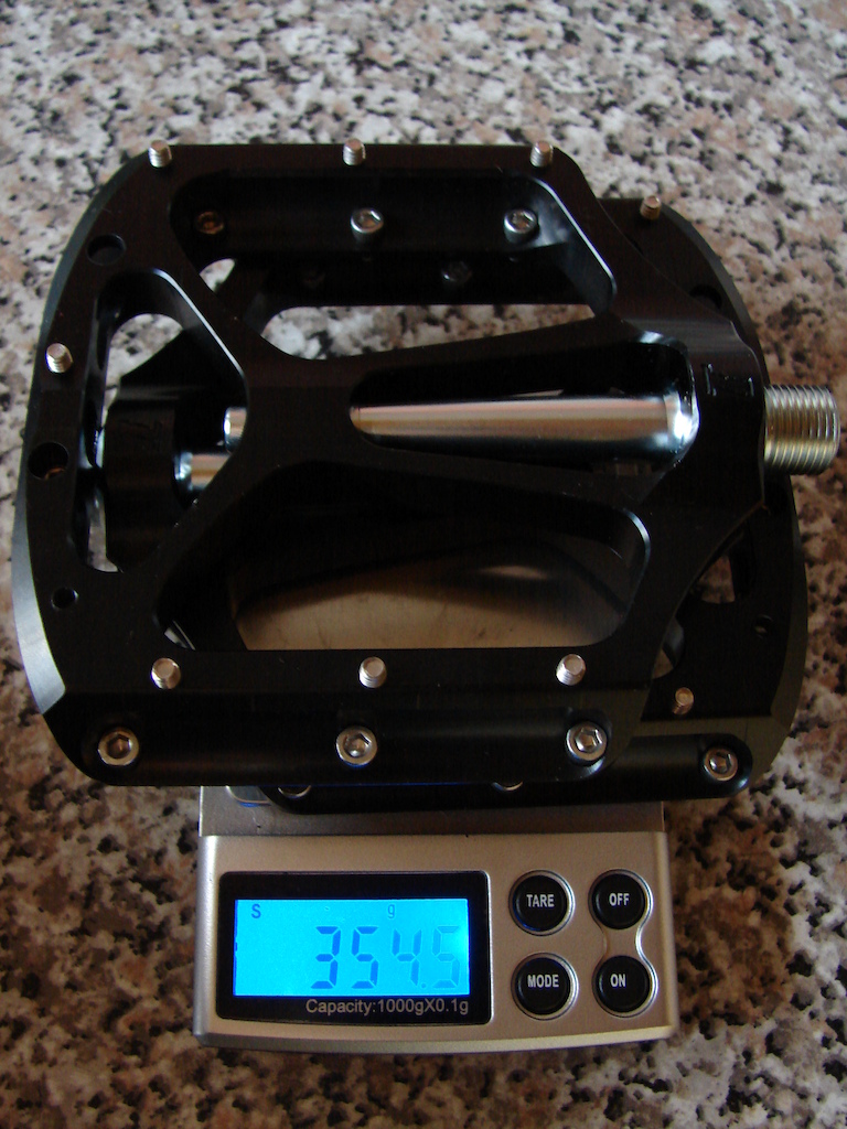 Point1 Podium pedals 354.5g with steel pins.