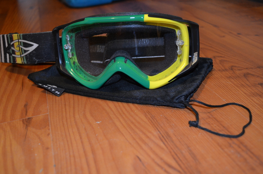 Smith Goggles Fuel V2 for sale
