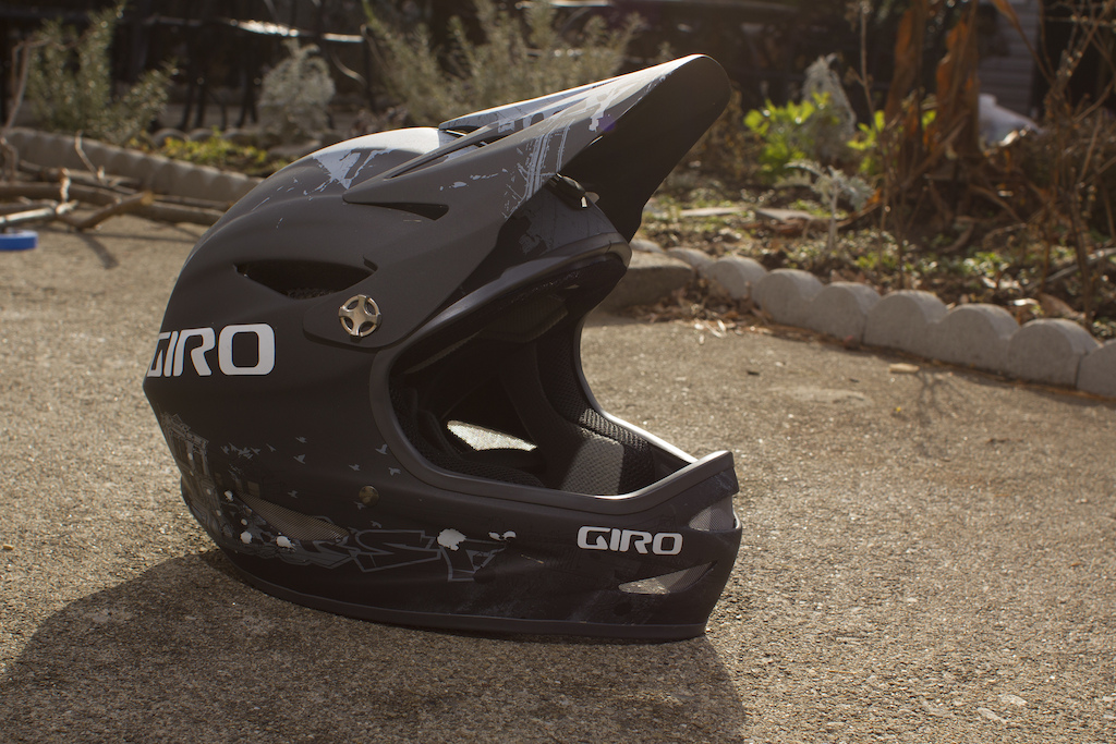 Giro MTB Helmet (size M) - New

For Sale! Shipping must be payed along with purchase. Please message me if you are interested.