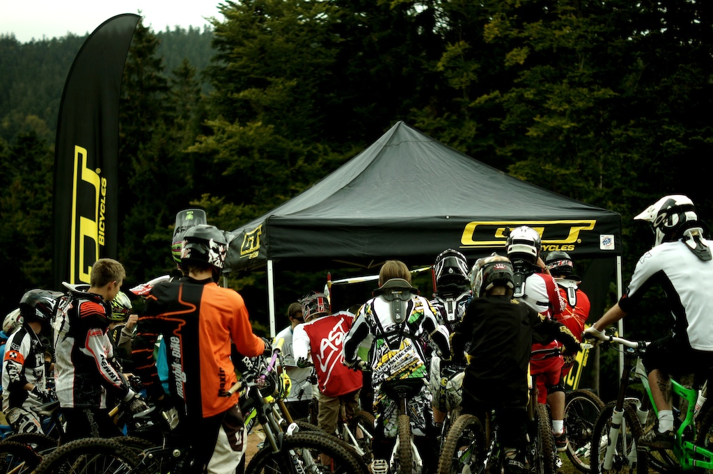 http://www.facebook.com/pages/Bretzel-Riders/219368994756195