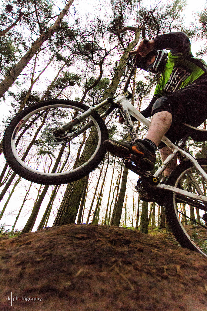 Take-off from below.

http://xkphotography.co.uk