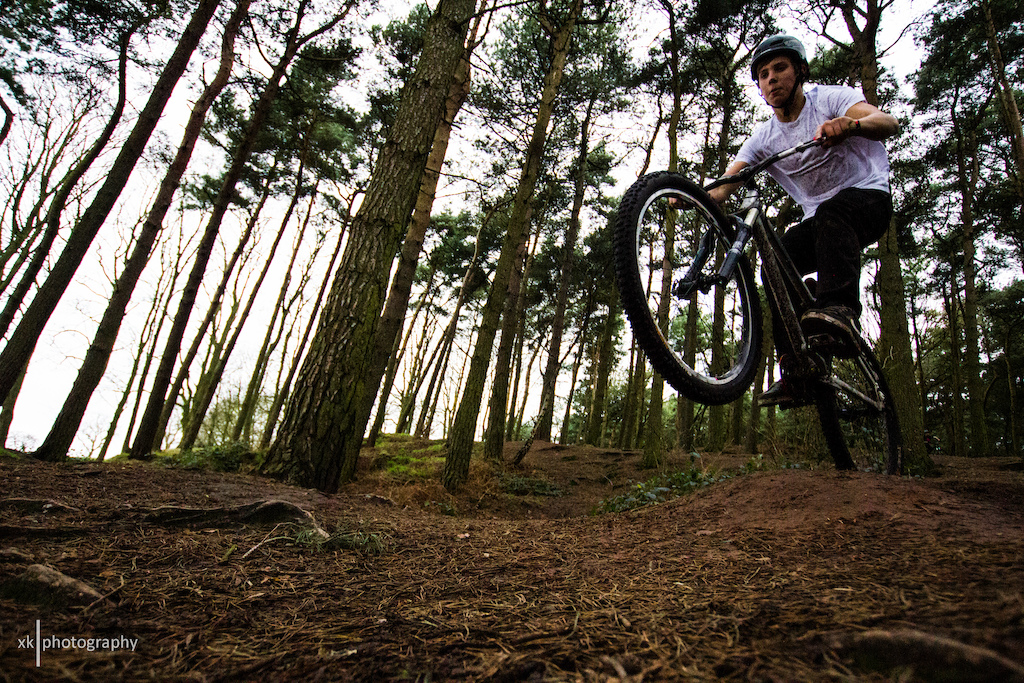 More air at the 4X track.

http://xkphotography.co.uk
