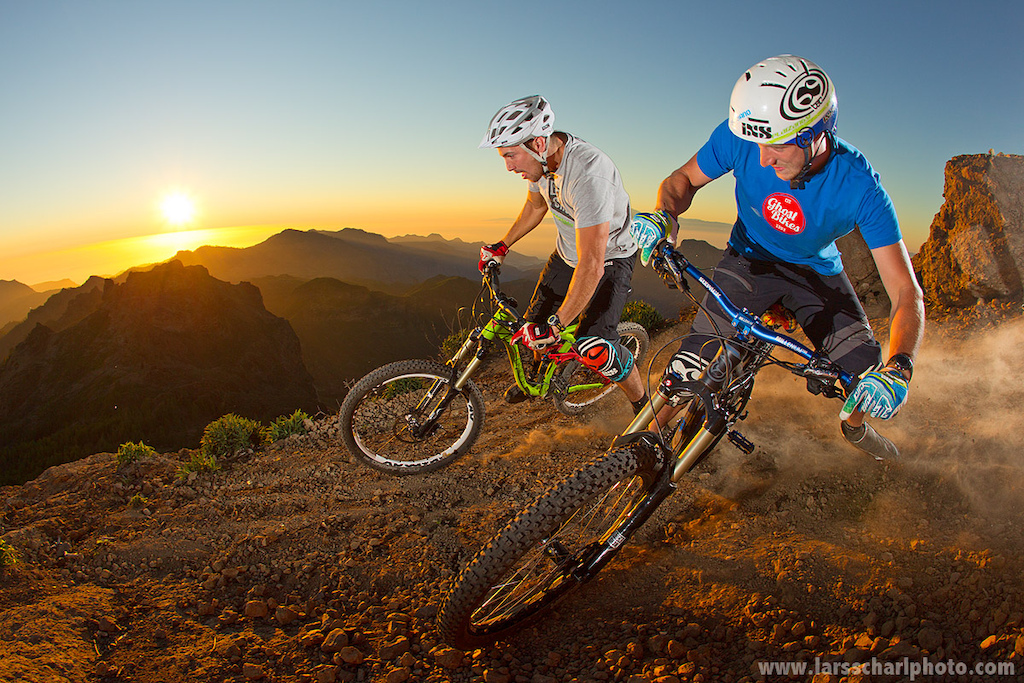 German top DH riders Andi and Fischi at one of the most beautiful locations on Gran Canaria.