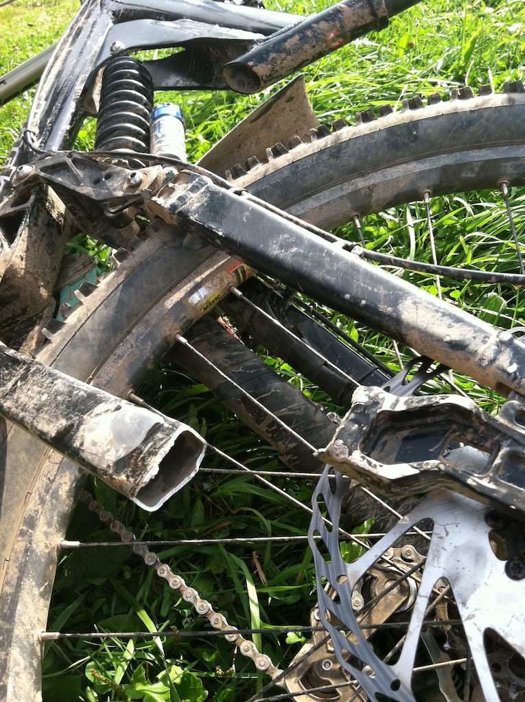 Another pic of my blown up chain stays.