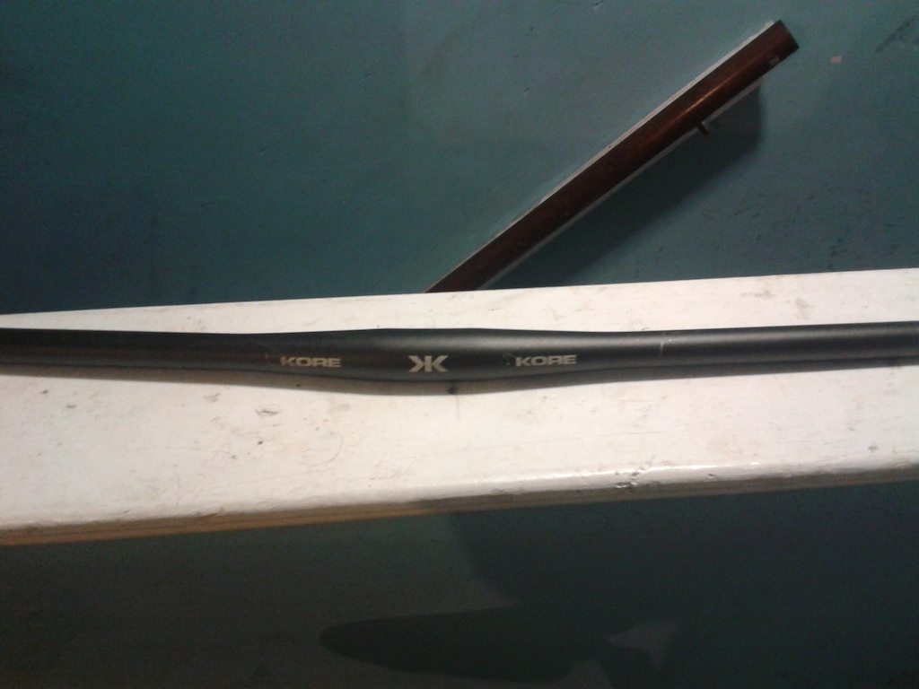 Kore flat handle bars very light use realy good condition