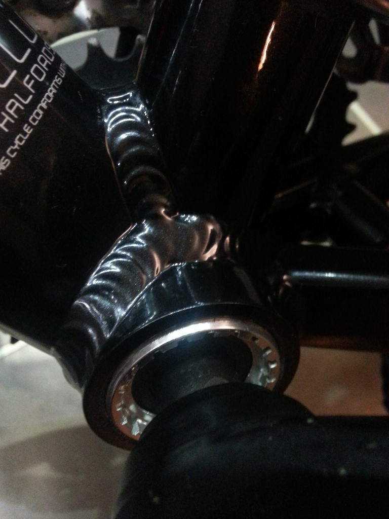 sealed bottom bracket