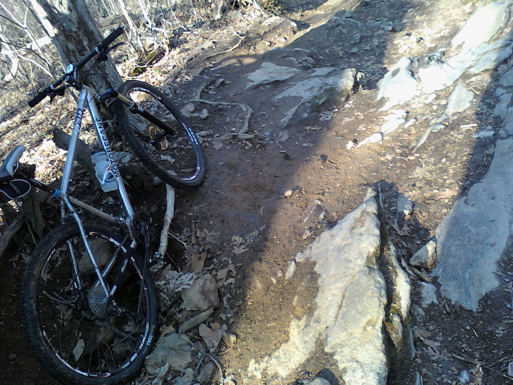 Today I rode the muddy park and to the Manayunk wall. Climbing the famed wall is not so hard on this bike went up it twice... Going down Ridge ave. I hit 38.5mph in top gear. Wissahikon has some great steep technical rocky root sections..